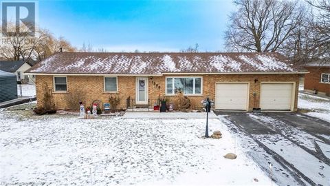 1899 RYMAL Road E Hamilton ON L8J2R6
