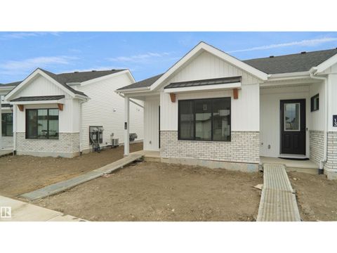 20605 42 AV NW Edmonton AB T6M0R8