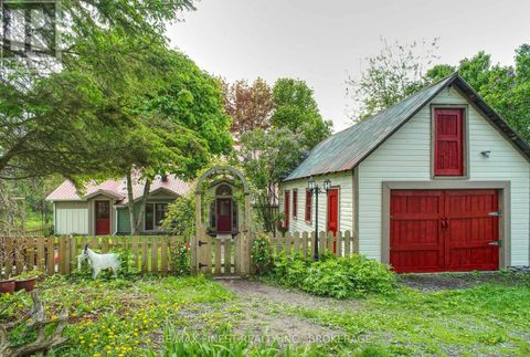 14005 FRONT ROAD Loyalist (Lennox and Addington - South) ON K0H2S0