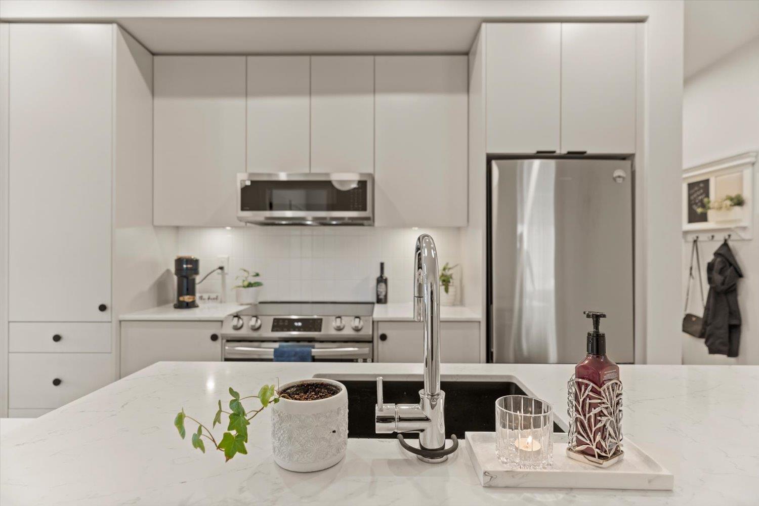 211 45511 CAMPUS DRIVE|Garrison Crossing