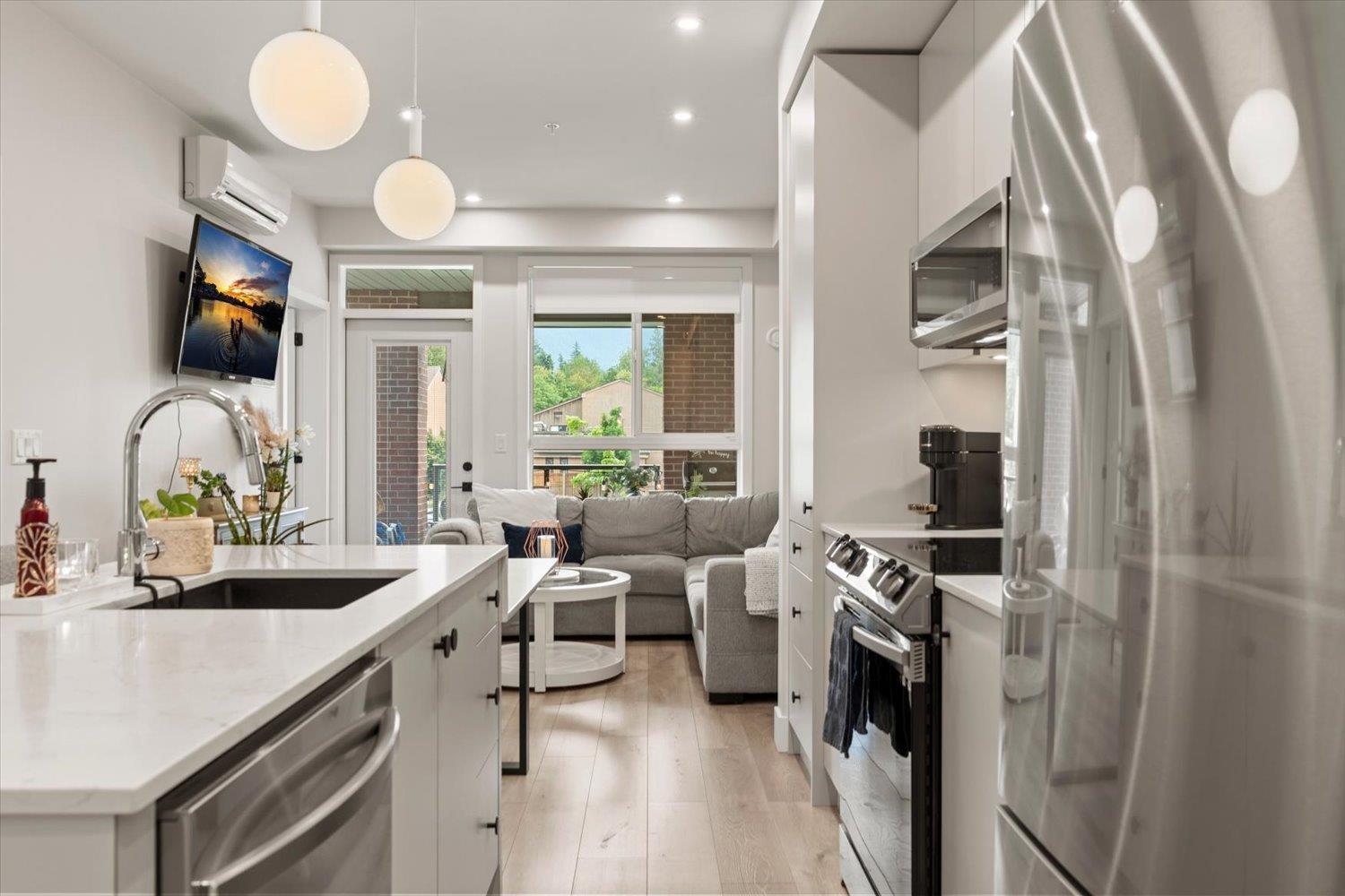 211 45511 CAMPUS DRIVE|Garrison Crossing