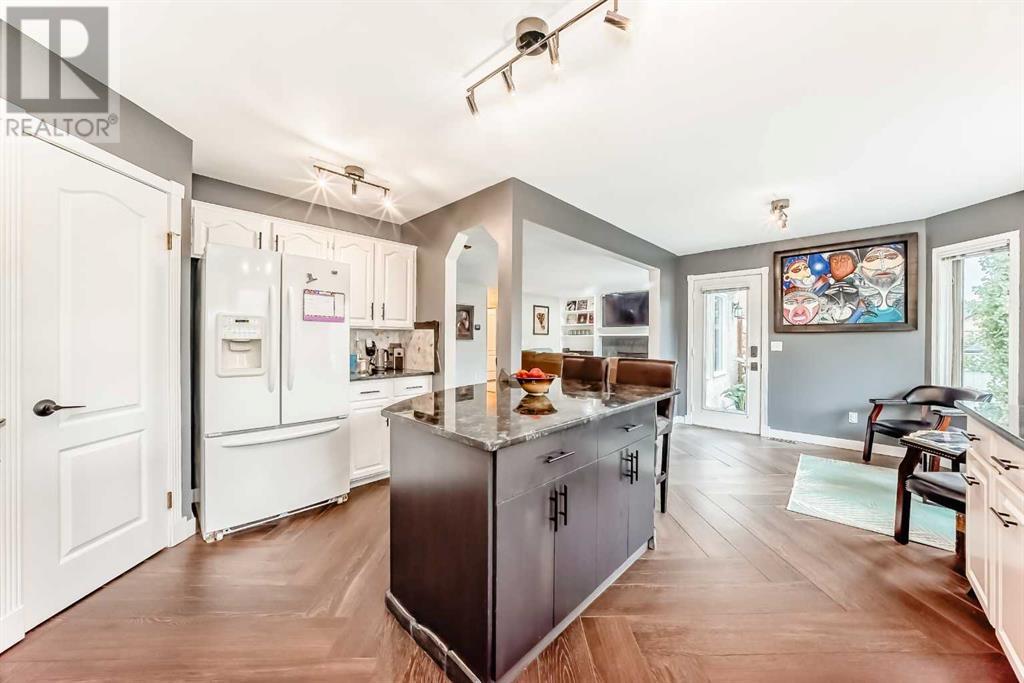 296 Lakeside Greens Crescent