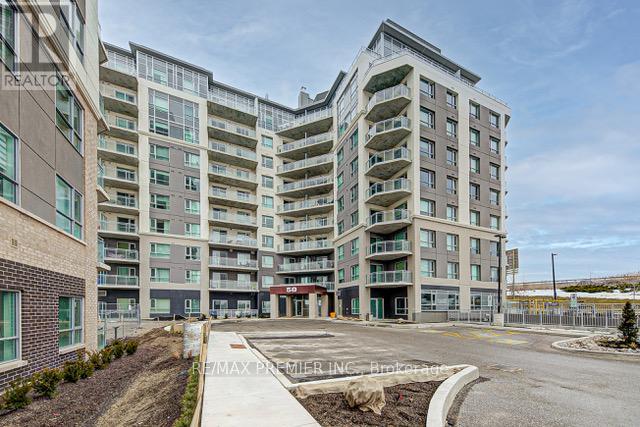 1015 - 58 LAKESIDE TERRACE