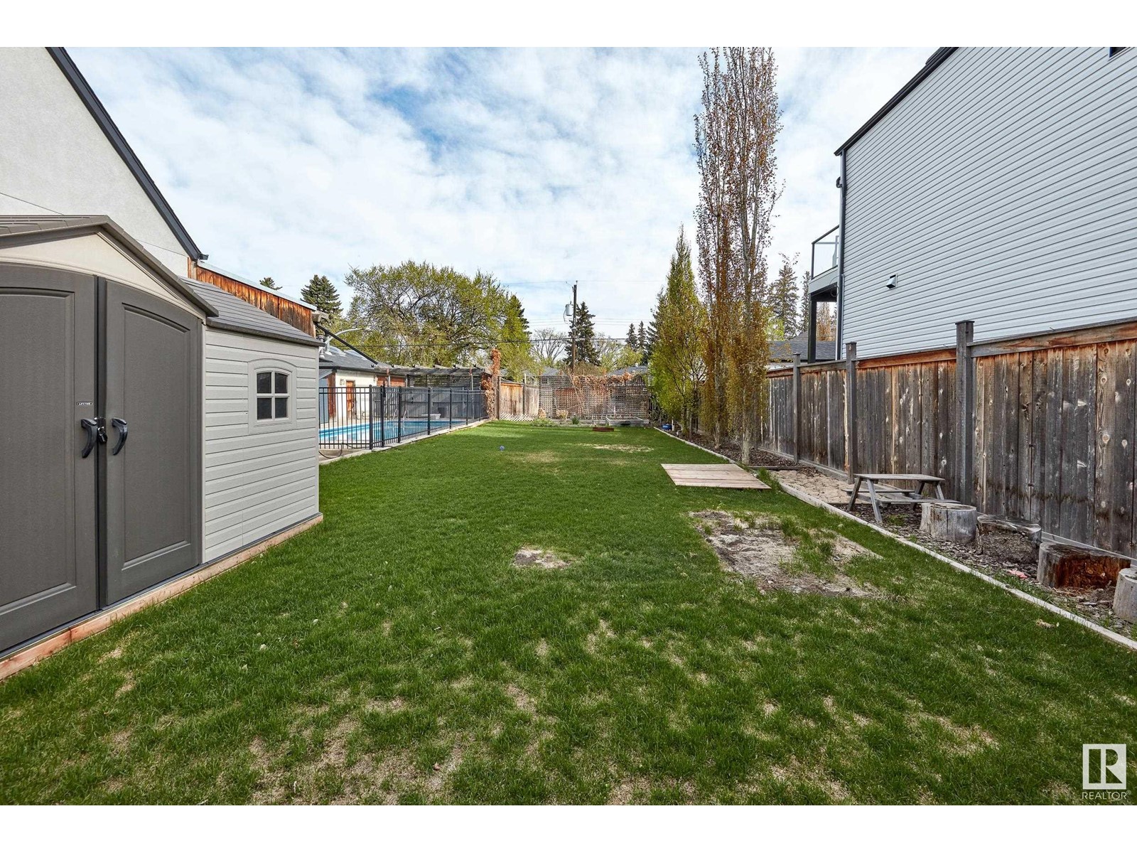 9124 78 AV NW