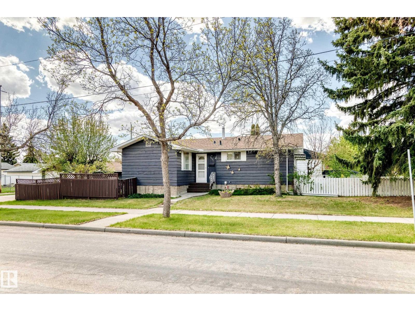 16331 109 AV NW