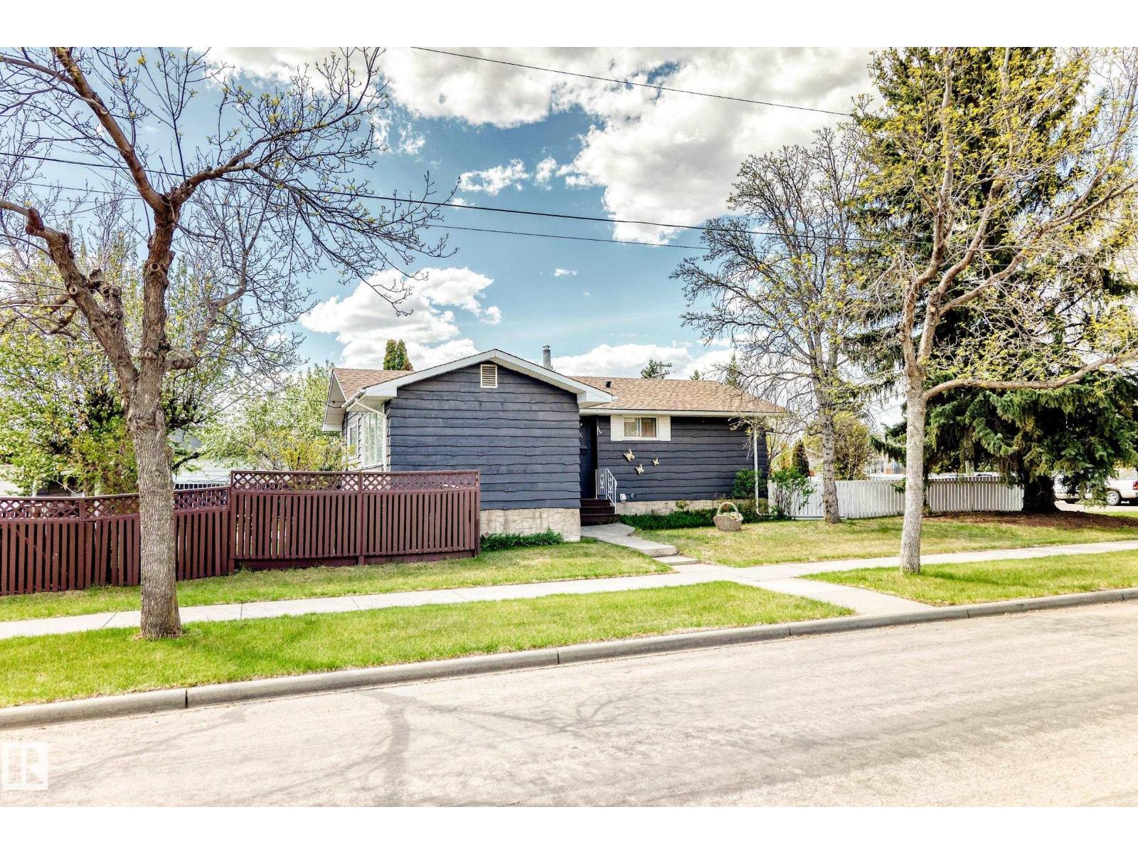 16331 109 AV NW
