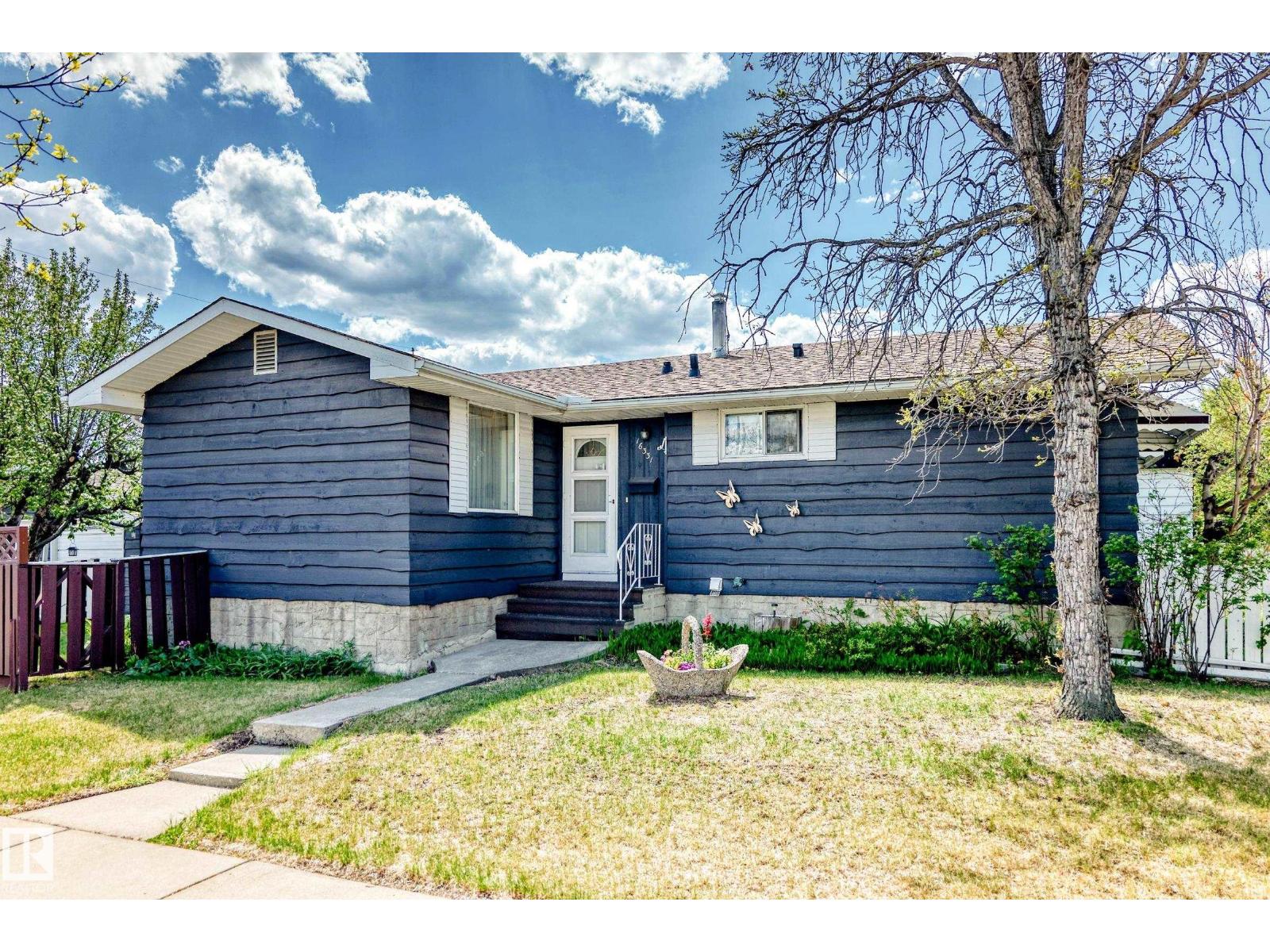 16331 109 AV NW