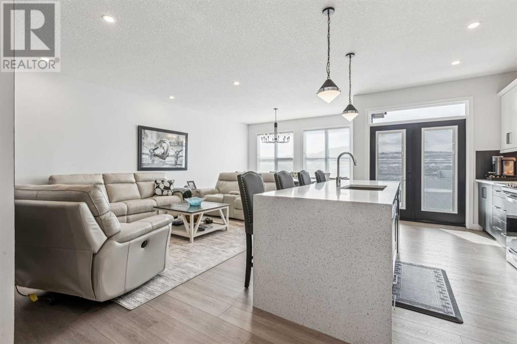 123 Mitchell Way NW