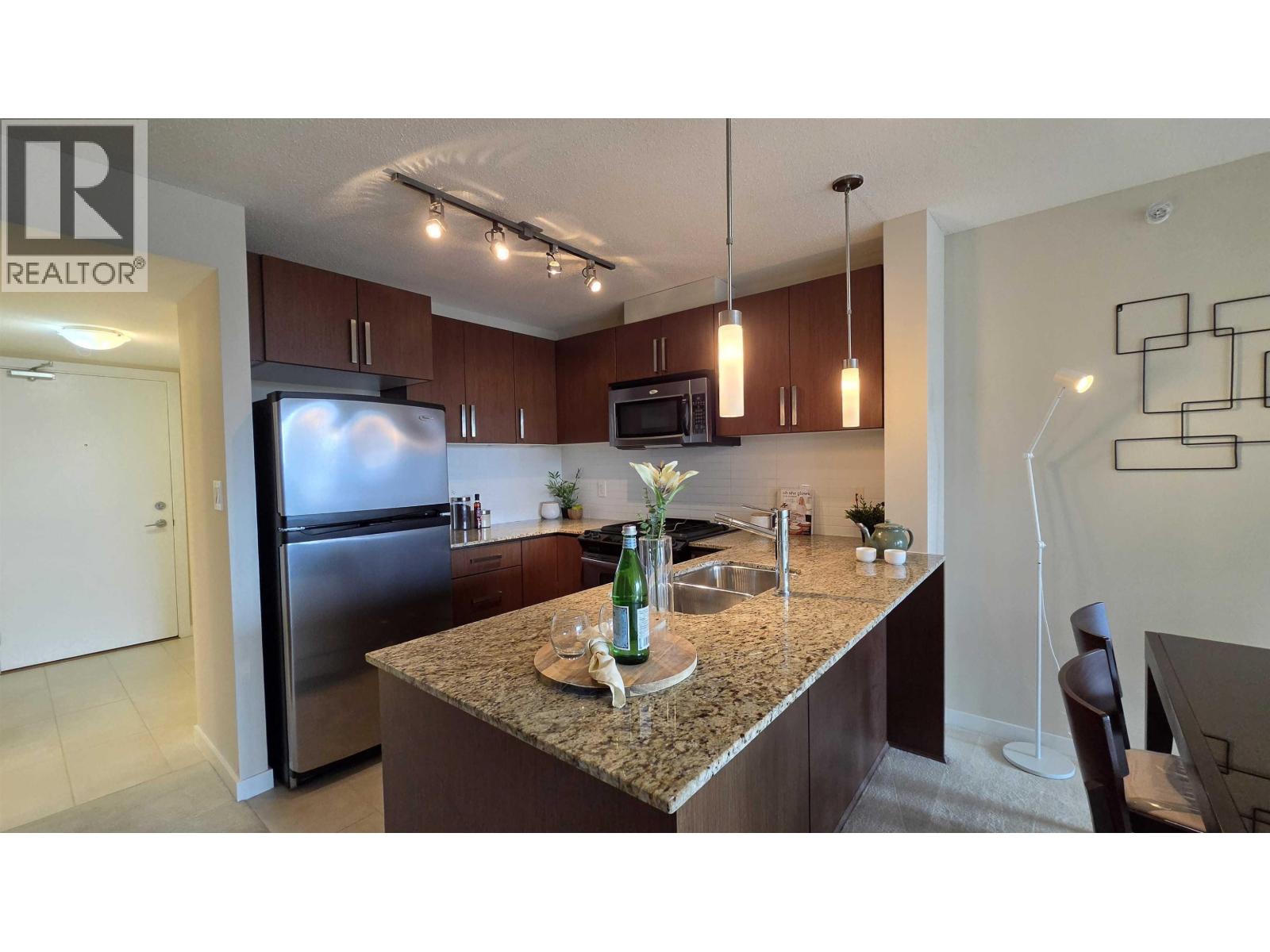 2706 9868 CAMERON STREET