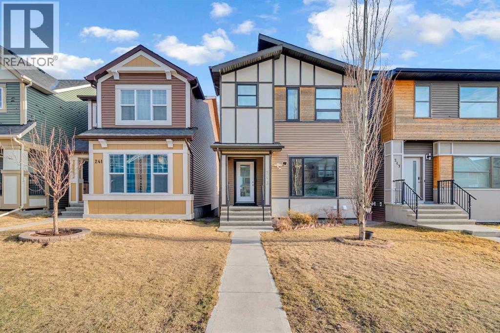 243 Evansborough Way NW