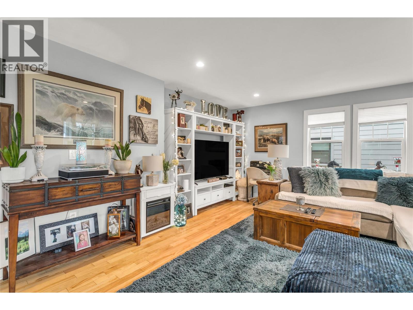 756 Stockwell Avenue