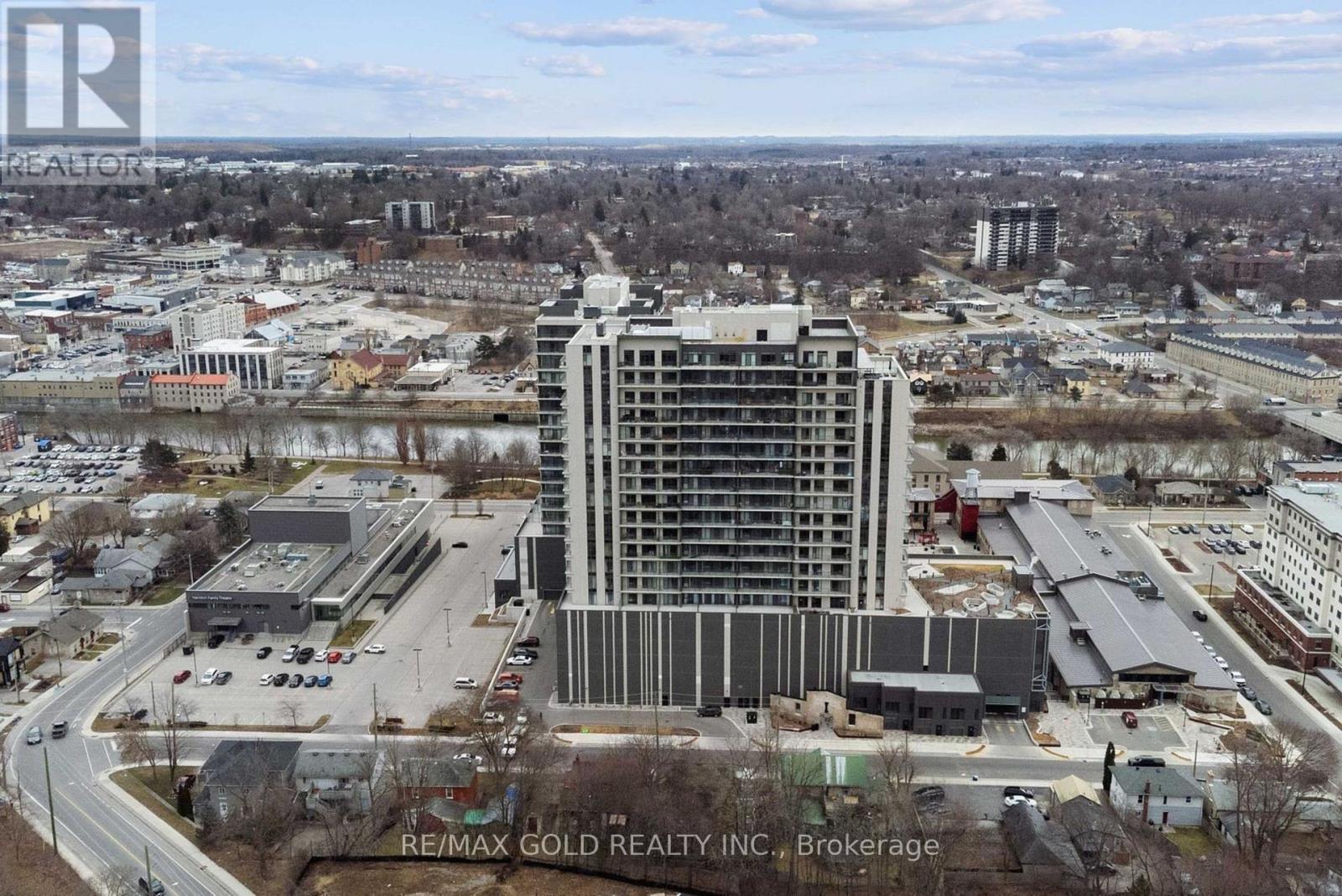 1612 - 15 GLEBE STREET