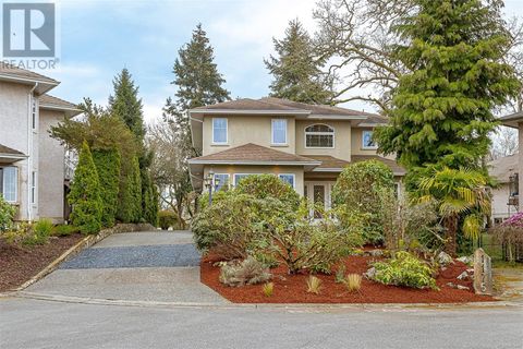 1179 Gait Lane Saanich BC V8P5T6