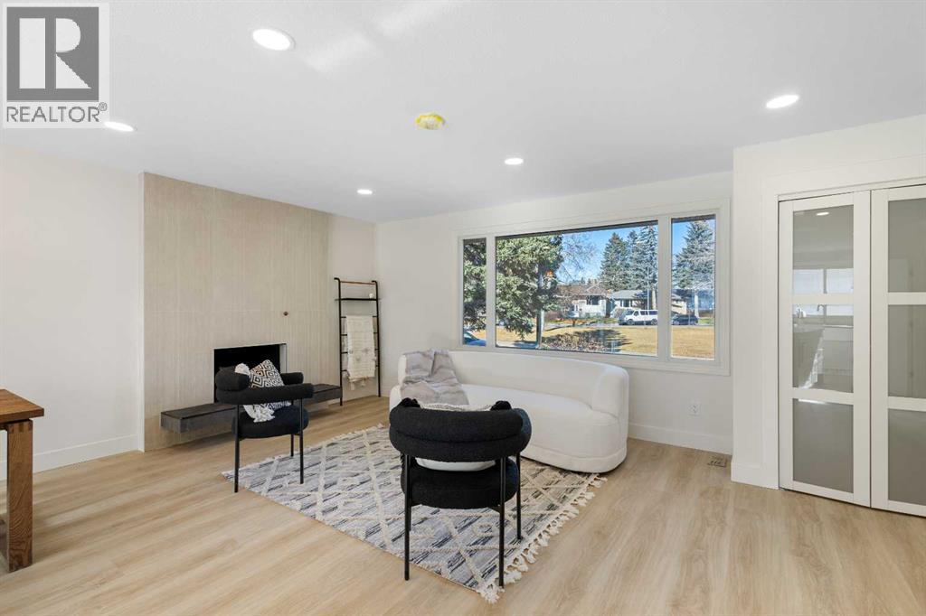 4812 Verona Drive NW