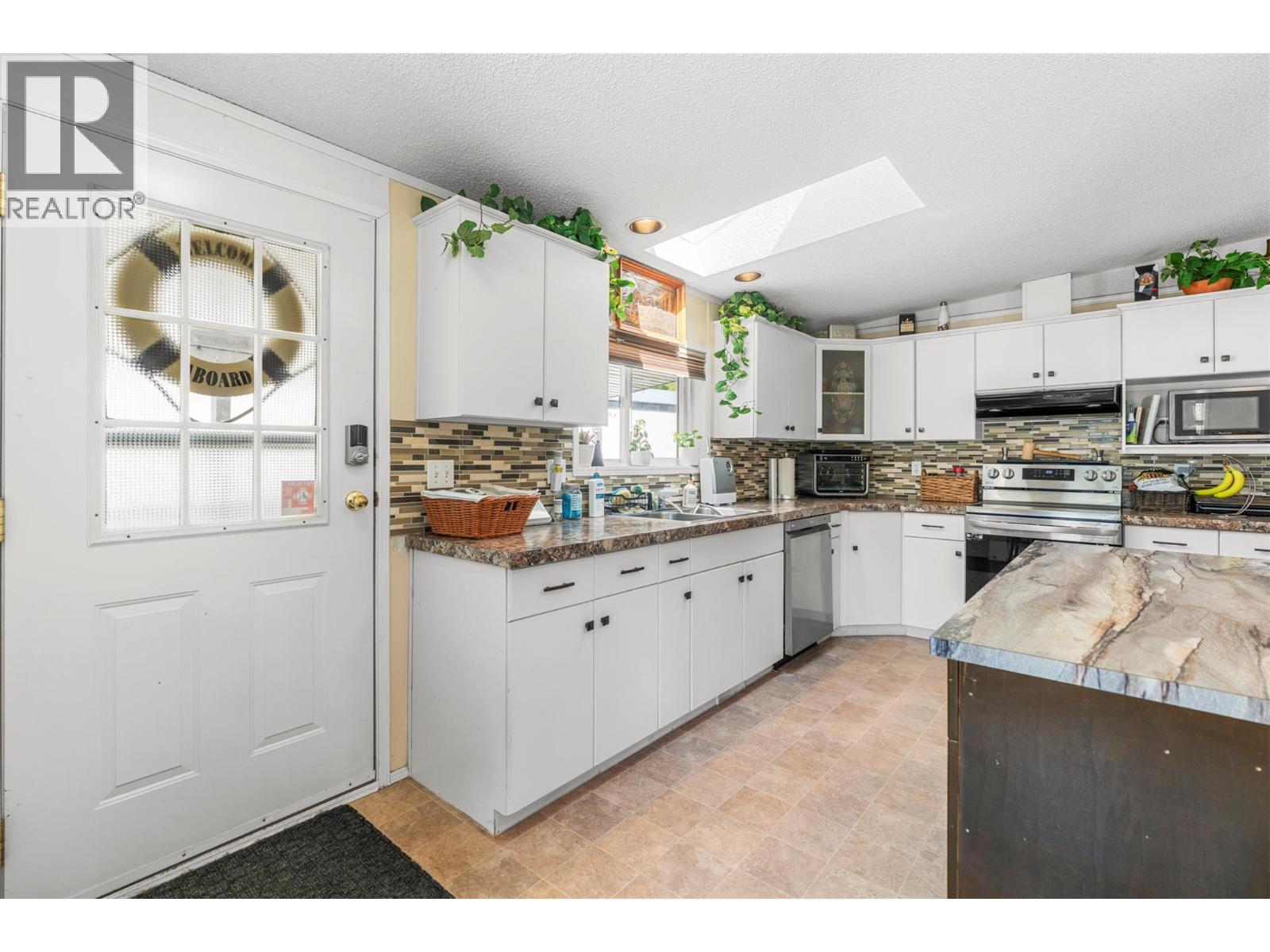 15401 Kalamalka Lake Road Unit# 210