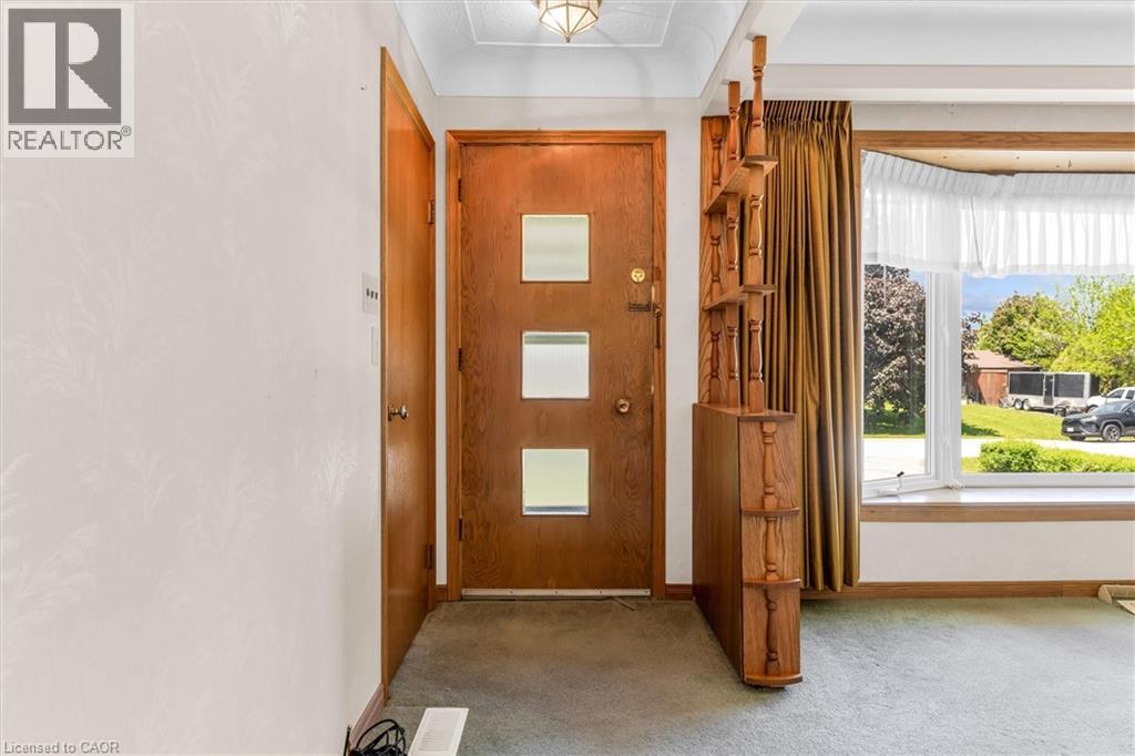 40 ORIOLE Crescent