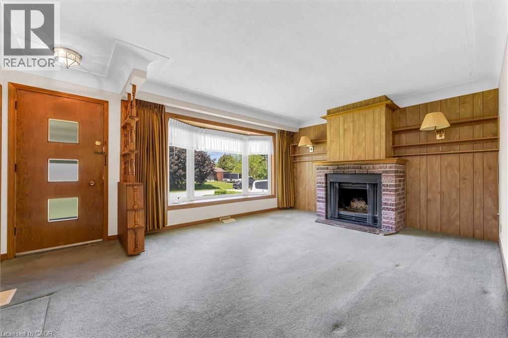 40 ORIOLE Crescent