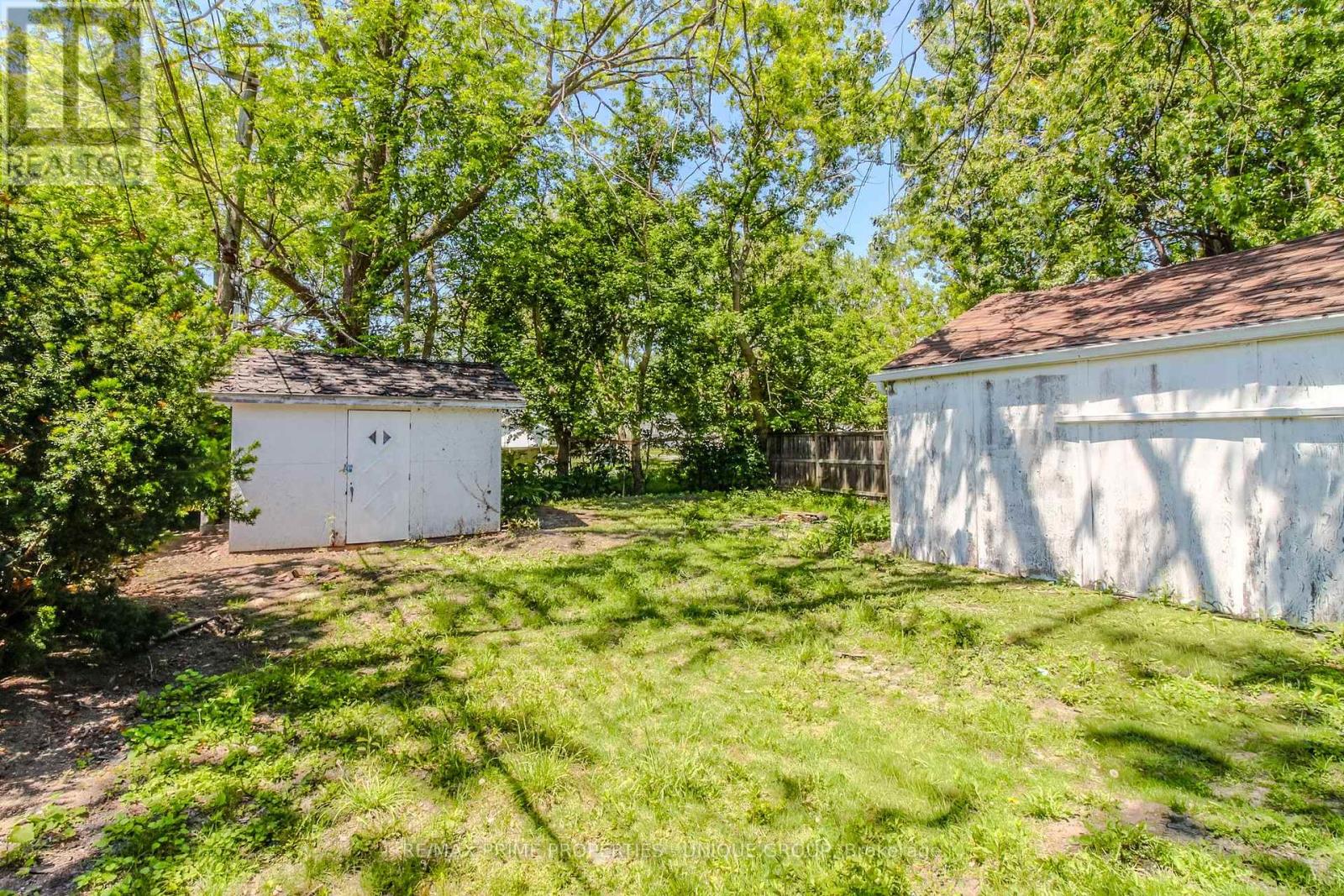 117 WALNUT AVENUE S