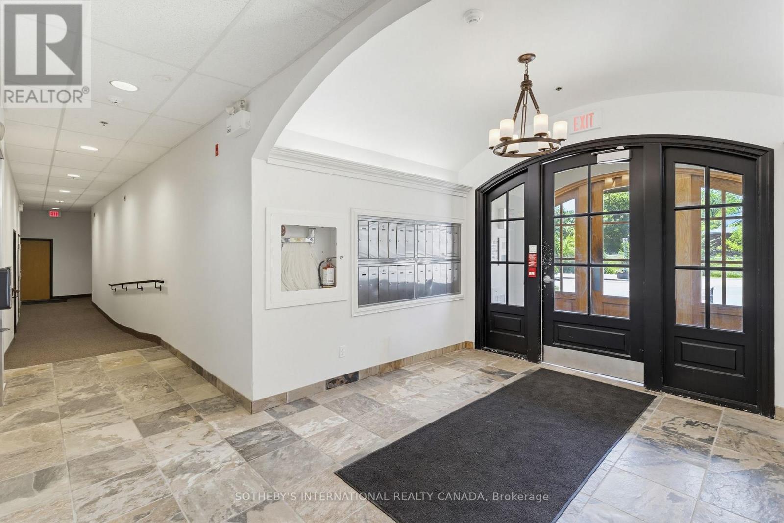 203 - 459 KERR STREET