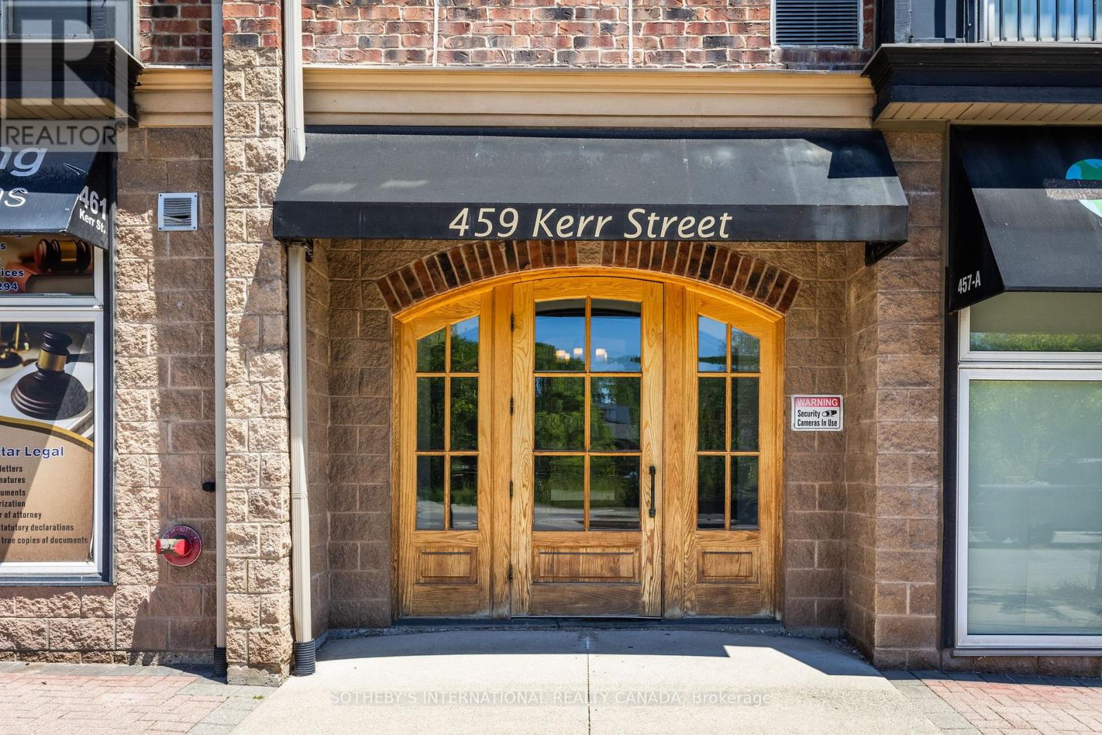 203 - 459 KERR STREET