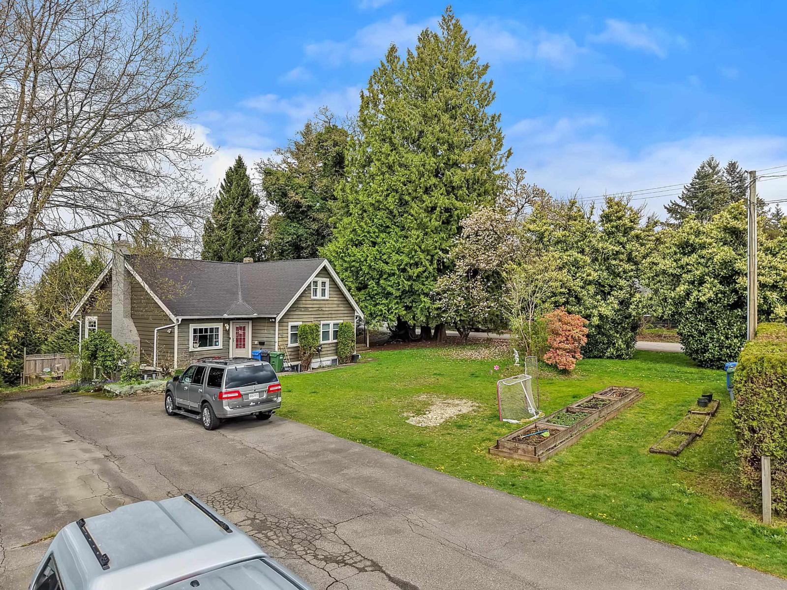 33983-33991 MCCRIMMON DRIVE