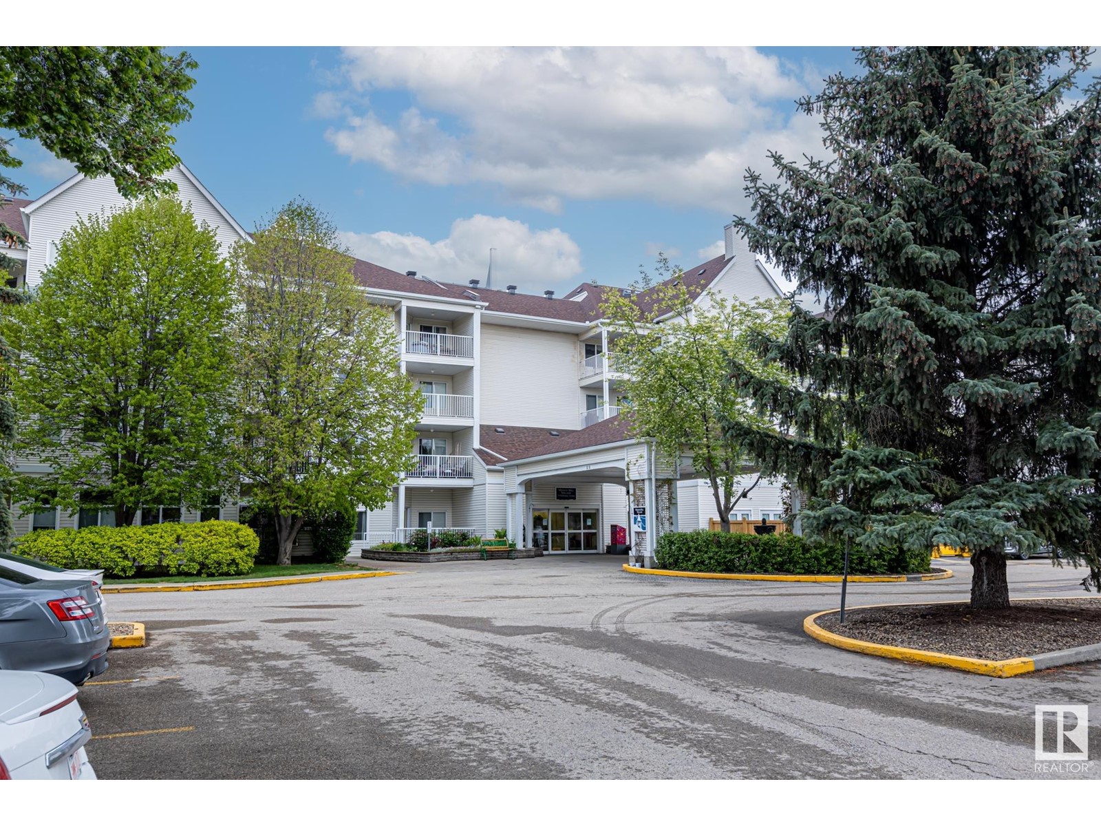 #317 78 MCKENNEY AV