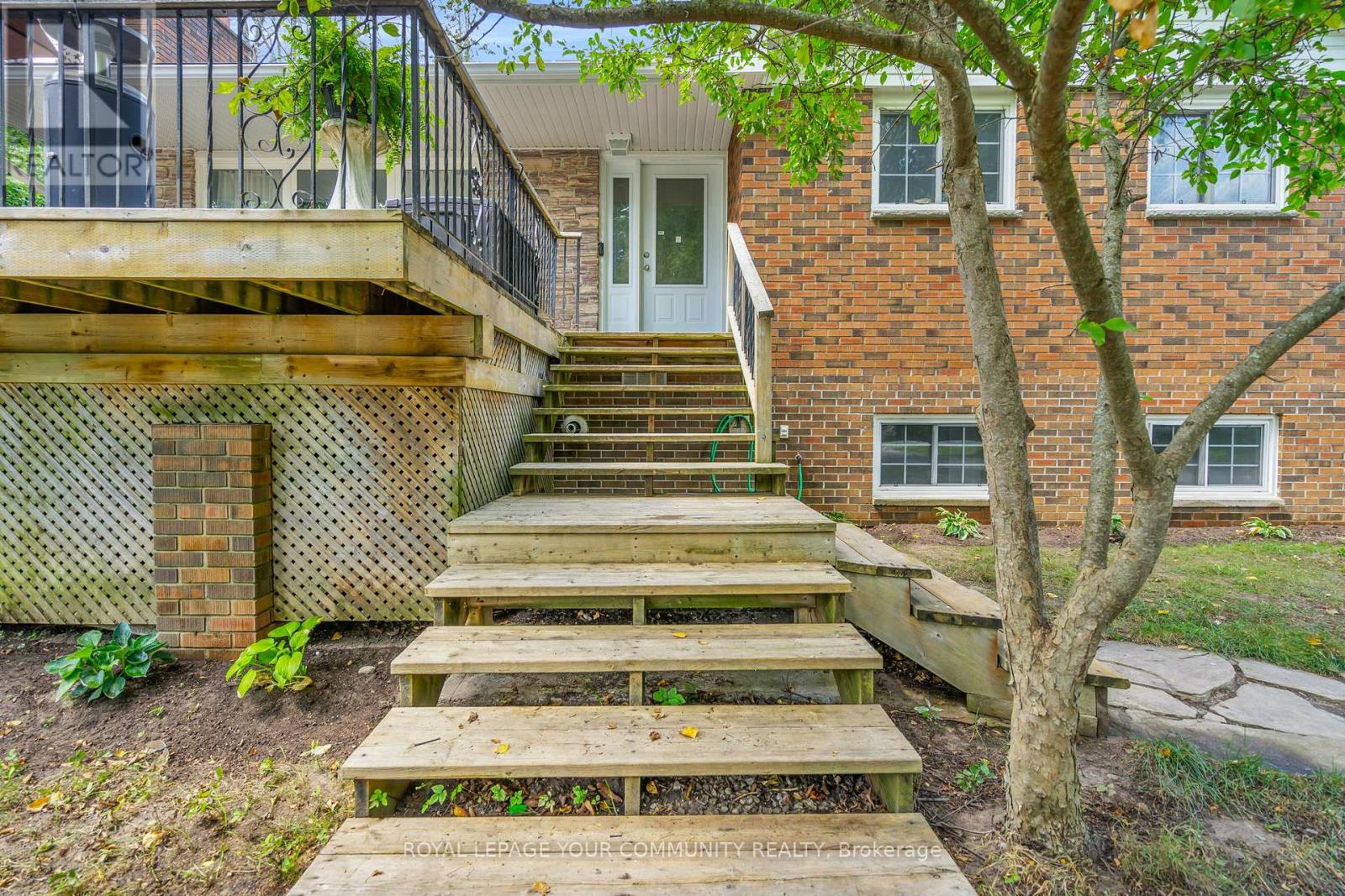 38 BEAVERDALE CRESCENT