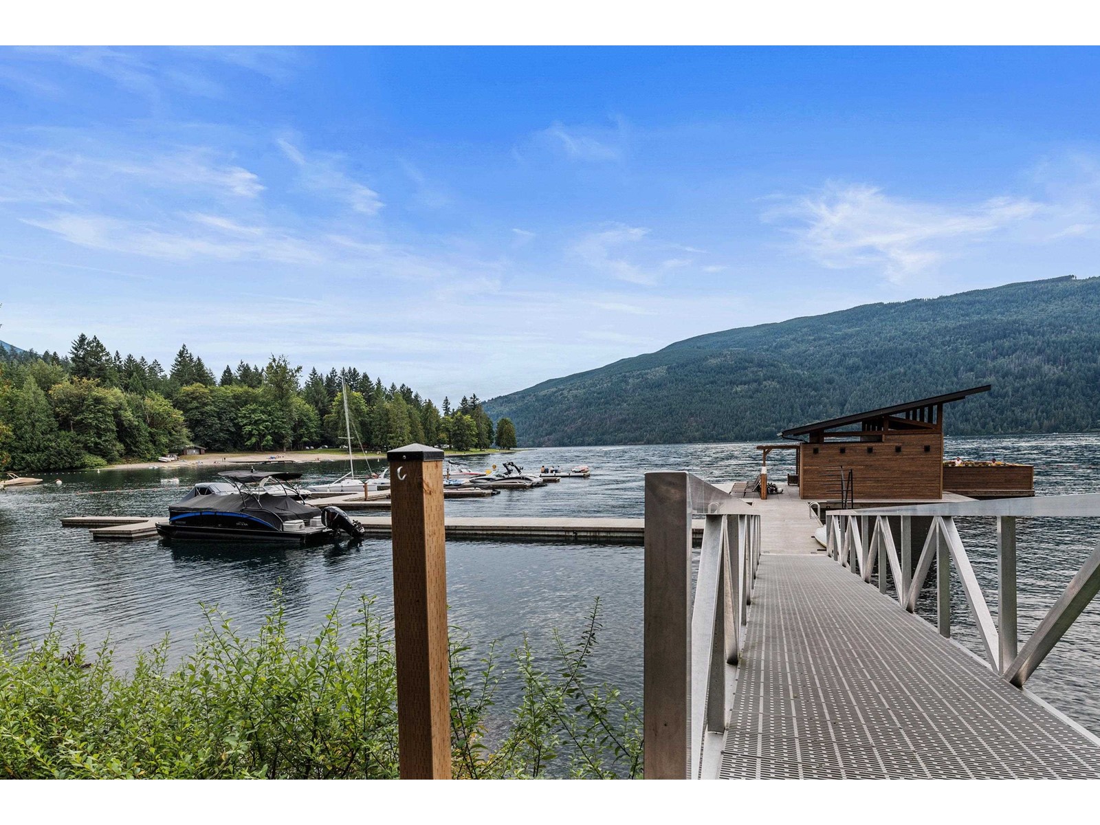 102 3175 COLUMBIA VALLEY ROAD|Cultus Lake North