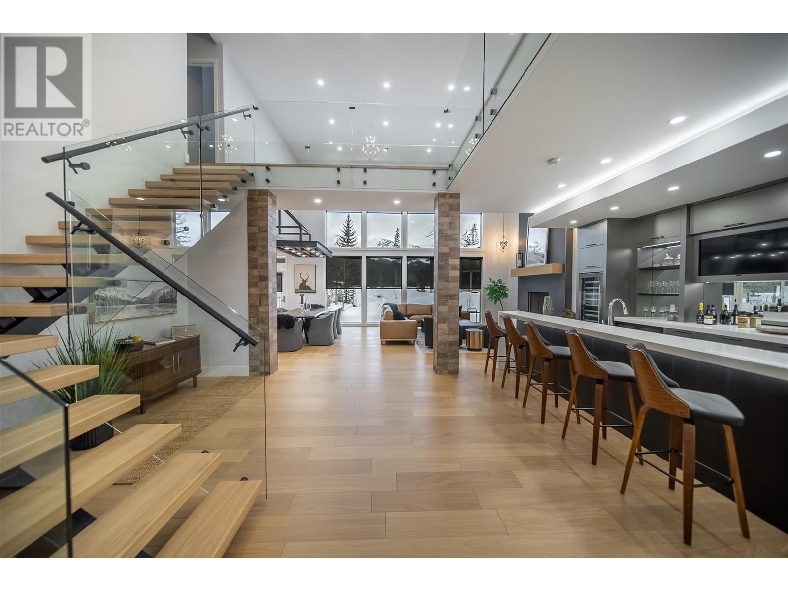 31 Mammoth Drive