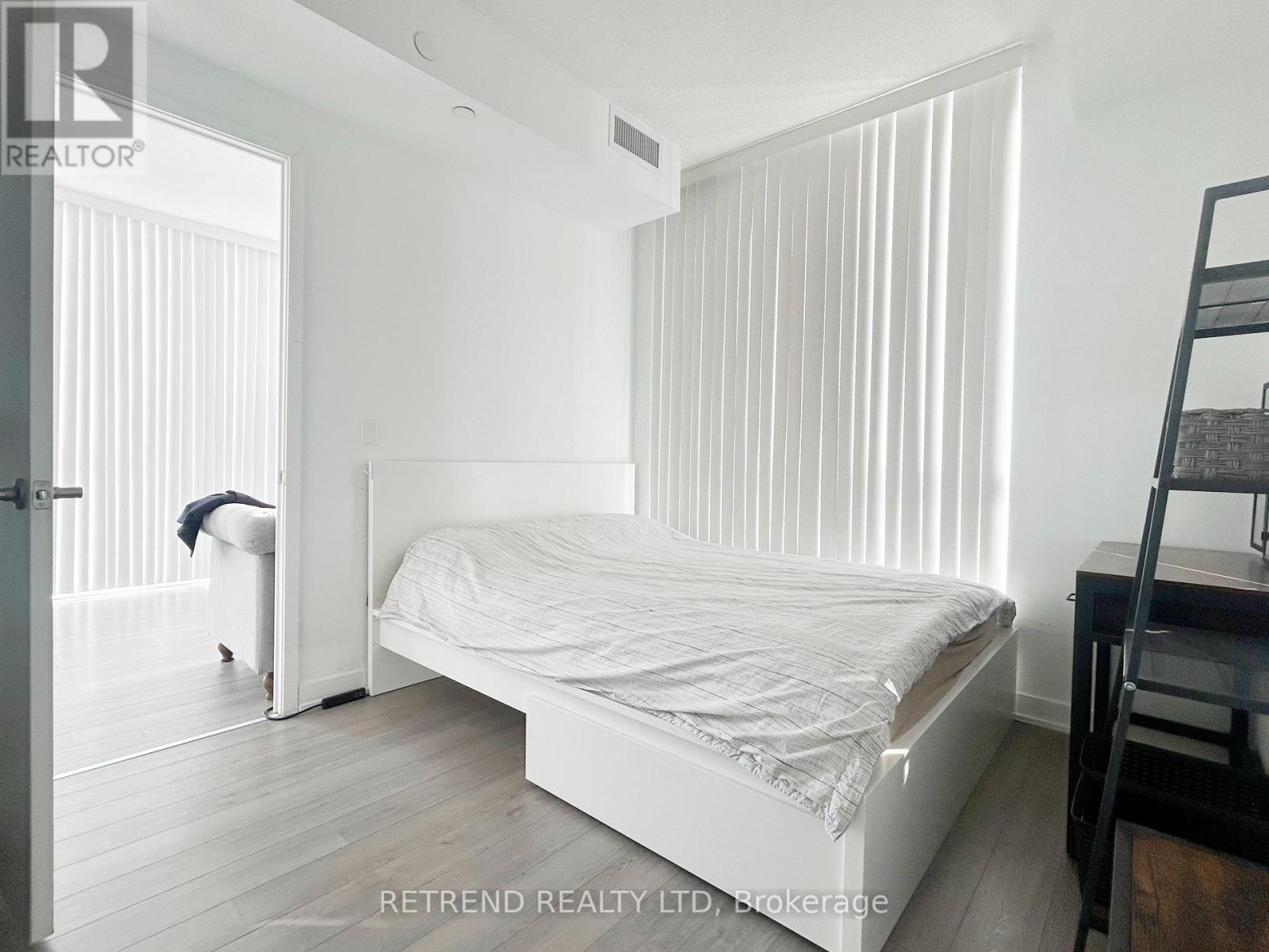 2706 - 5180 YONGE STREET