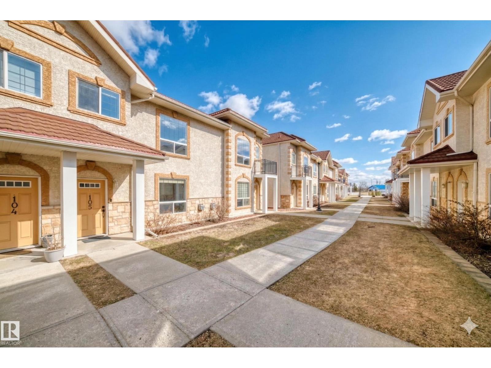 #105 13825 155 AV NW