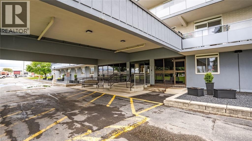 640 WEST Street Unit# 300