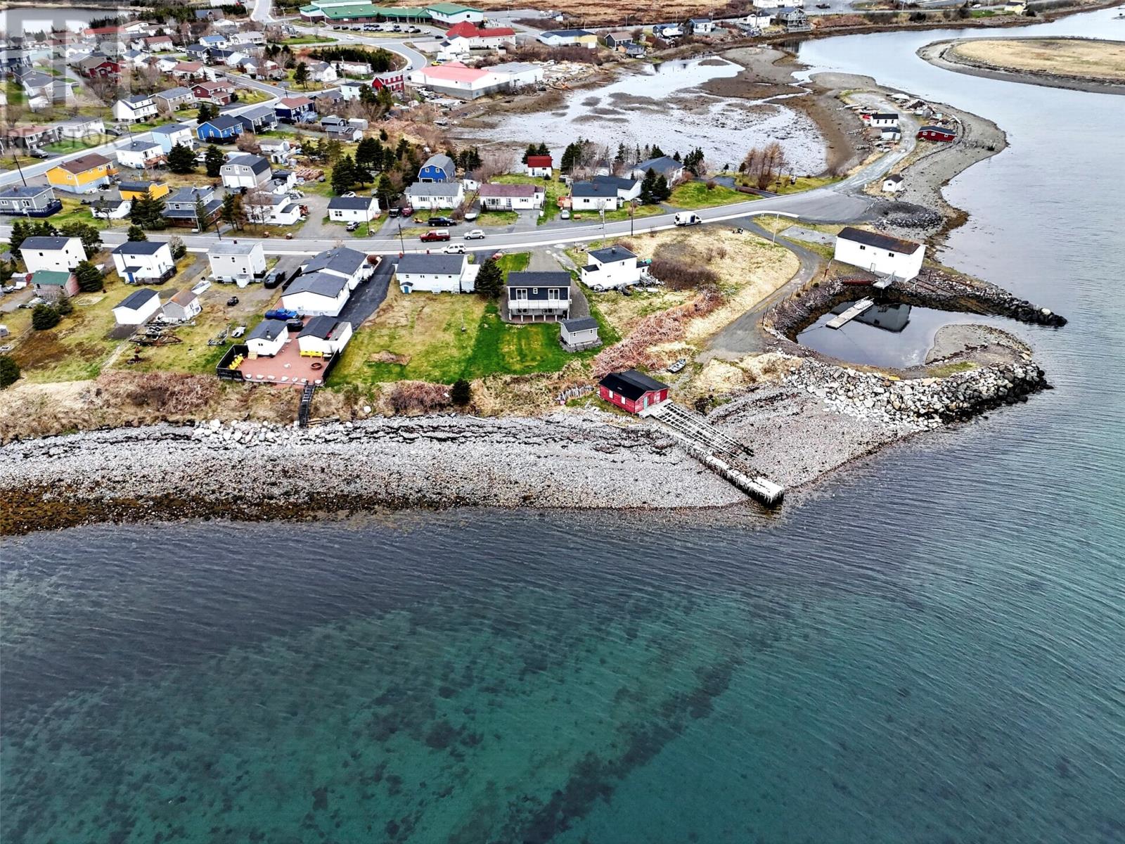 14 Tacks Beach Place