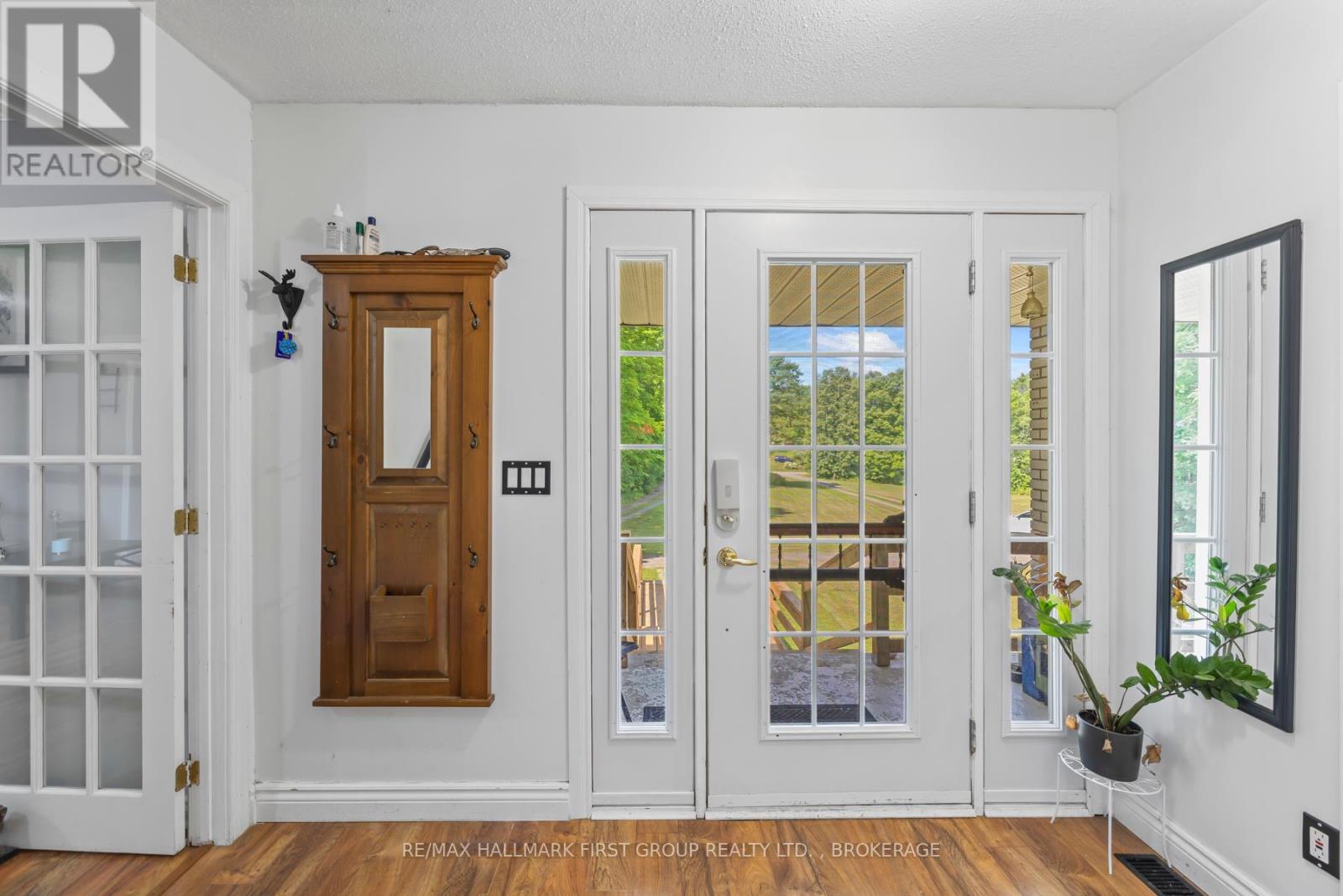 1086 MOON ROAD
