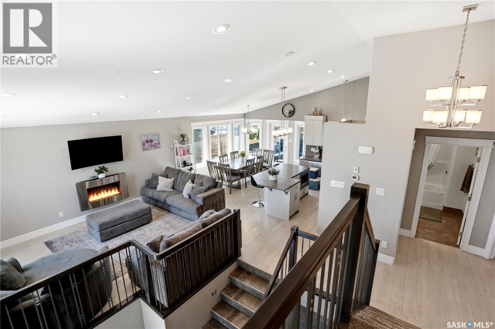 212 Glenwood TERRACE
