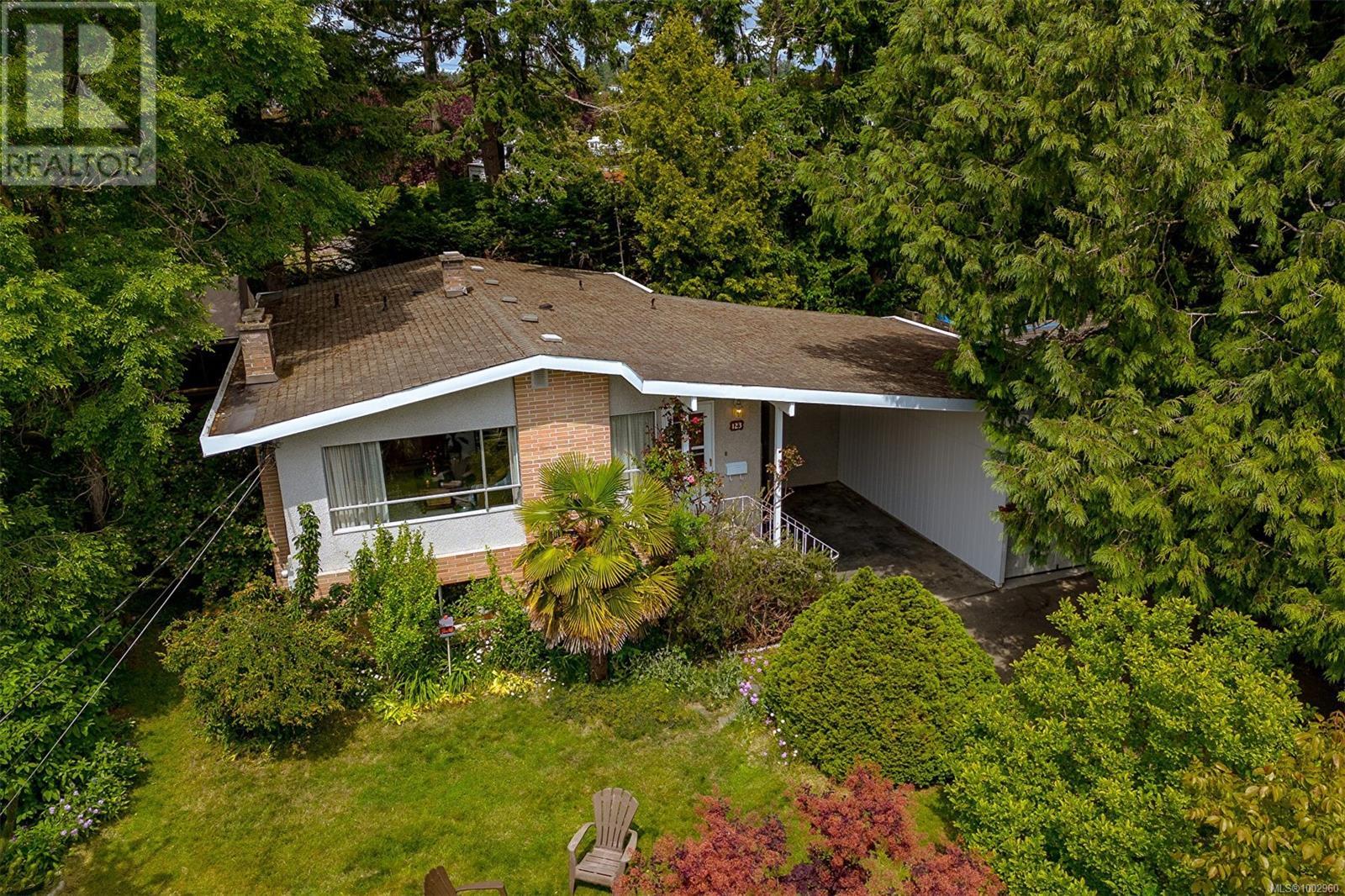 123 Burnett Rd