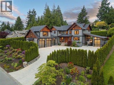 8660 Richland Pl North Saanich BC V8L5E3