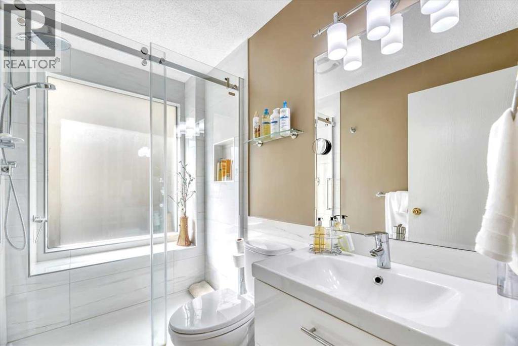 488 Strathcona Drive SW