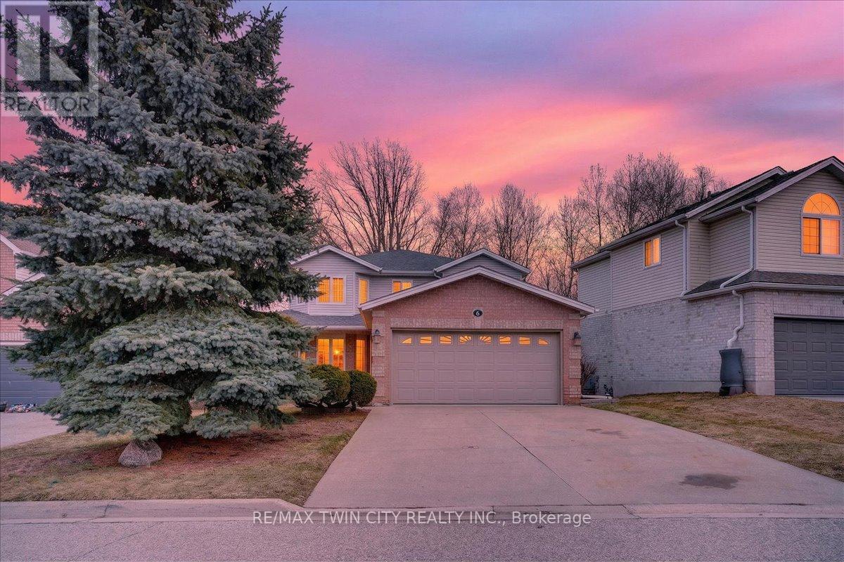 6 ARDWOOD PLACE