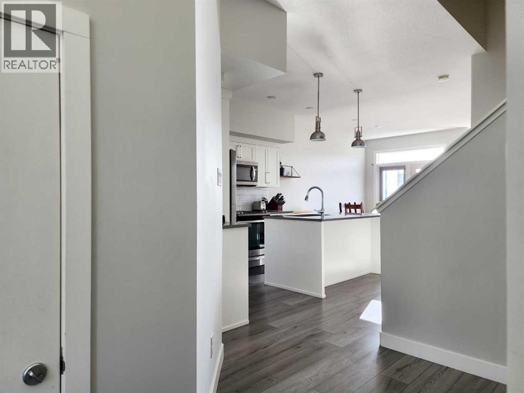 2, 69 Aquitania Circle W