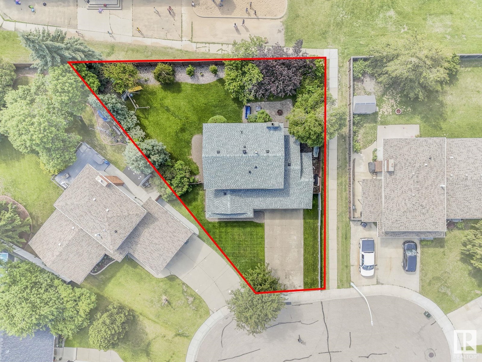 38 MELROSE PL