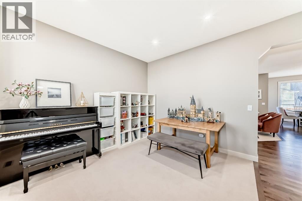 293 Everridge Drive SW