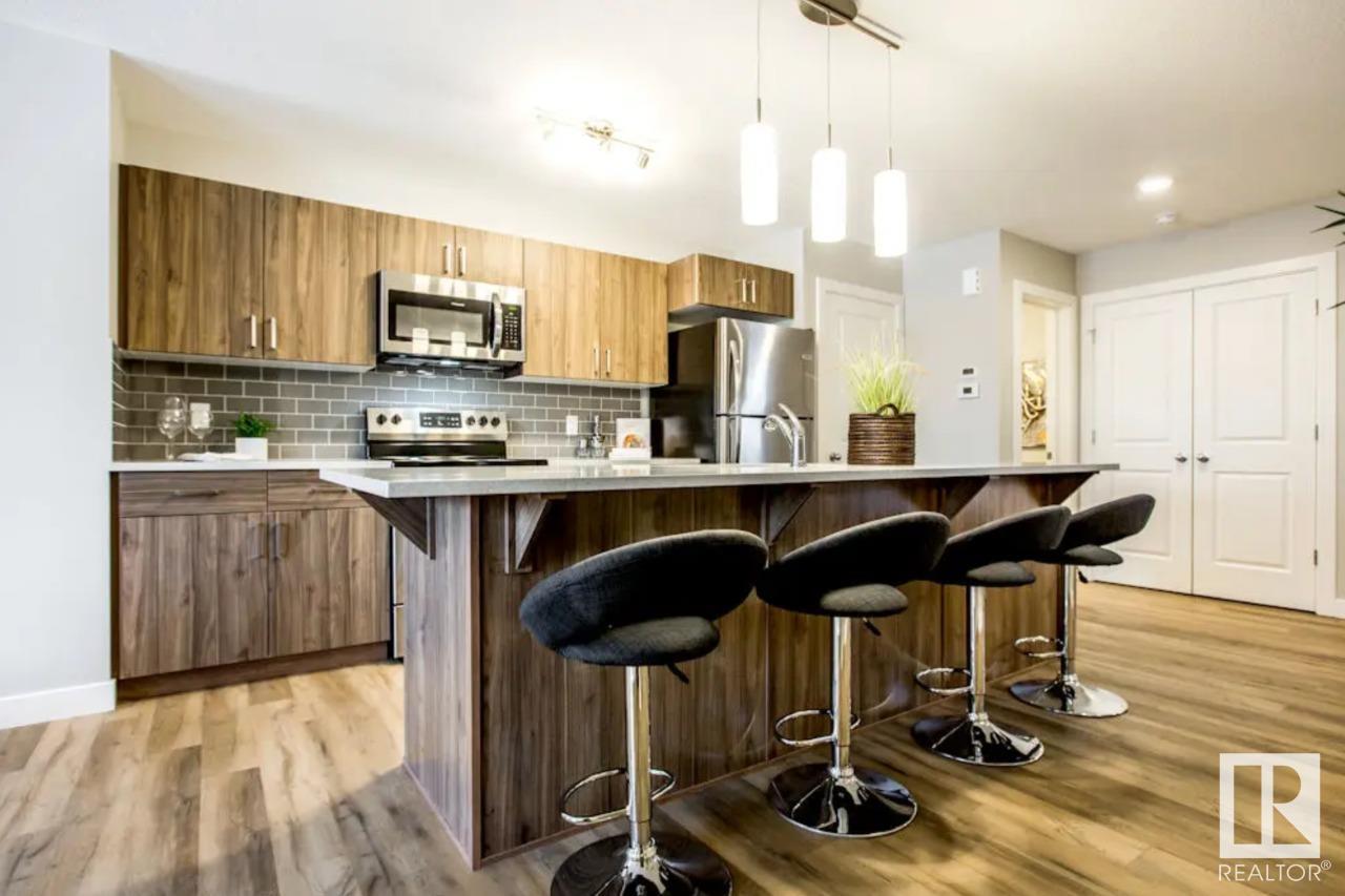 315 26 ST SW SW