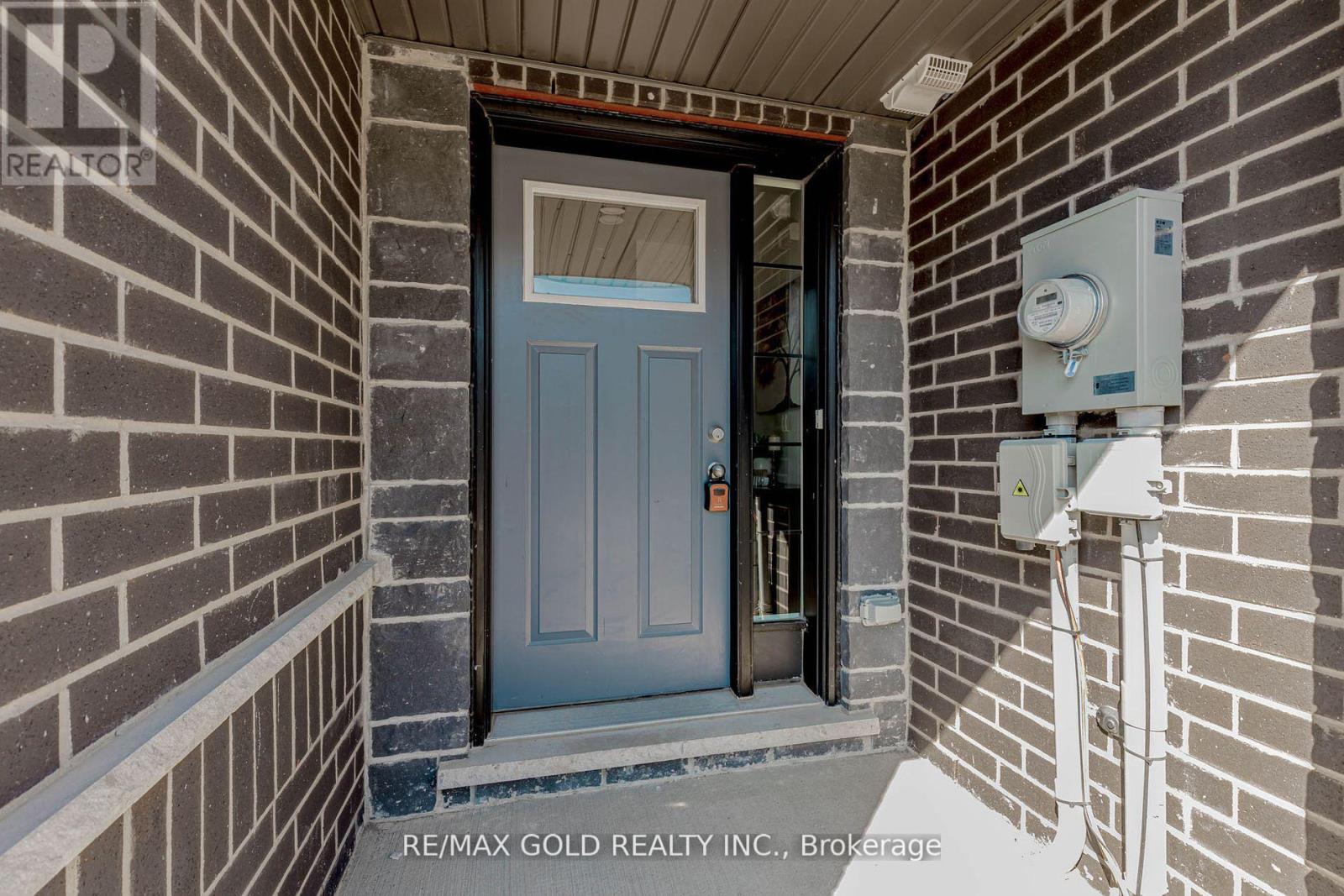 508 WOODLEA COURT
