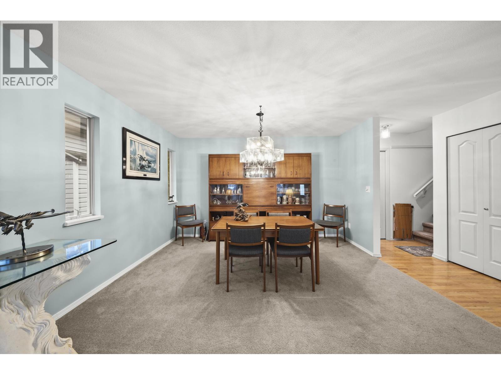 19607 SOMERSET DRIVE