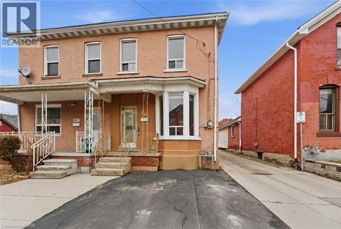 241 ROBERT Street Hamilton ON L8L2R2