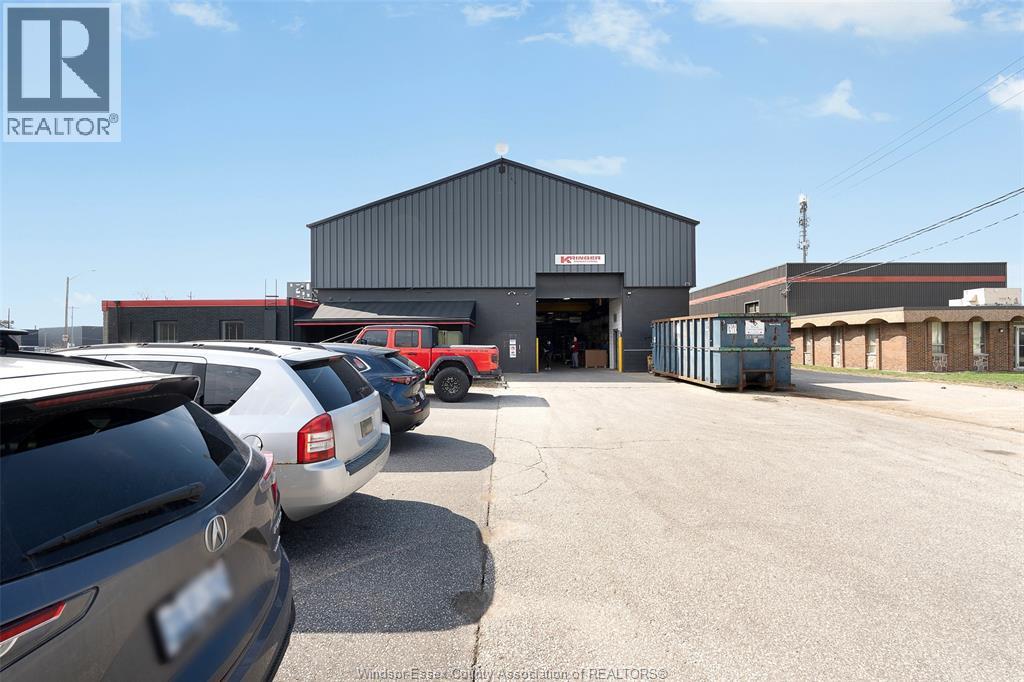 1720 NORTH TALBOT ROAD