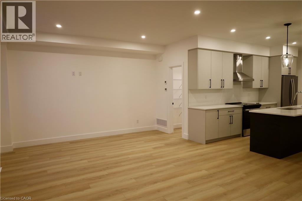 4255 LISMER Lane Unit# 17