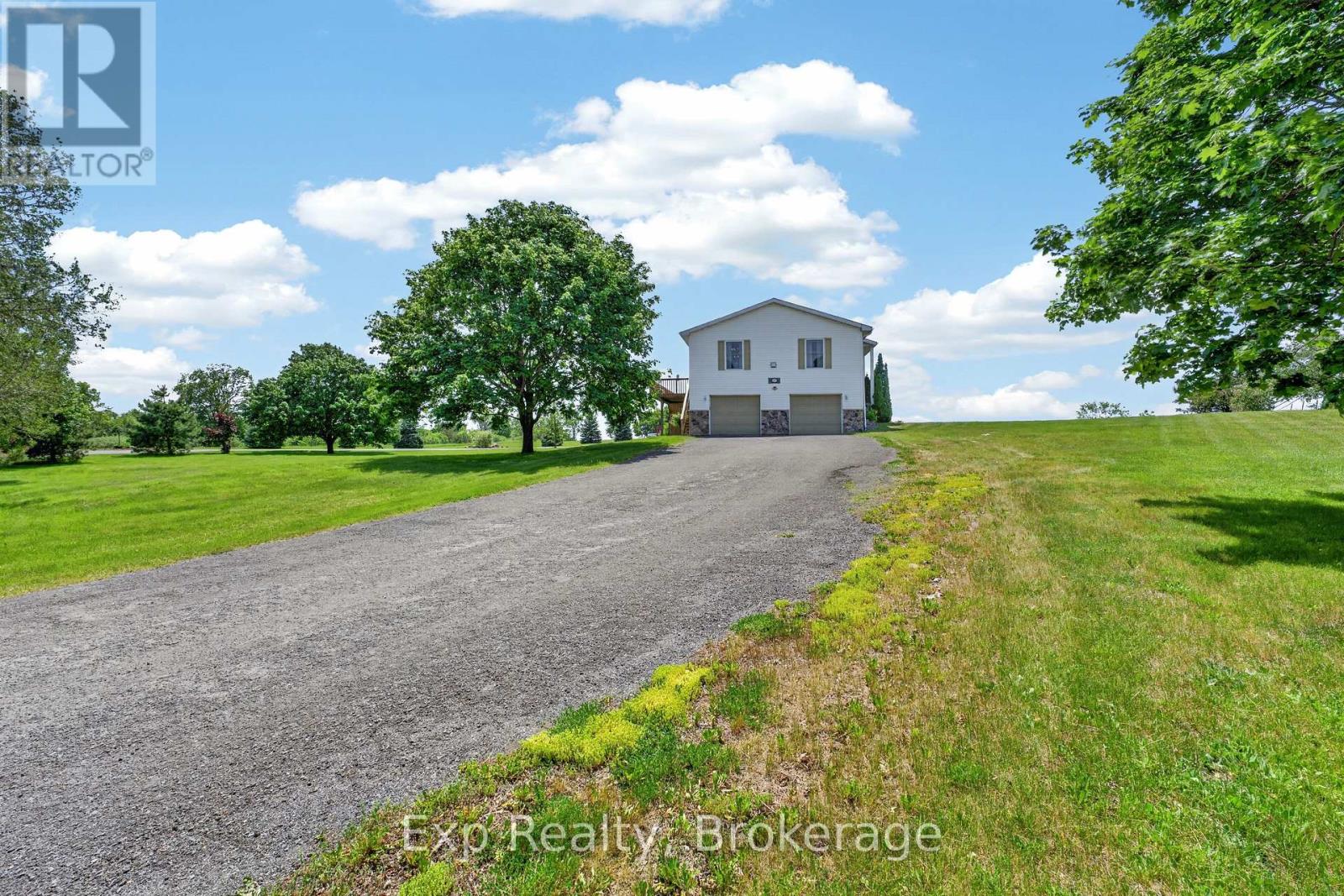 1004 VILLAGE VIEW LANE