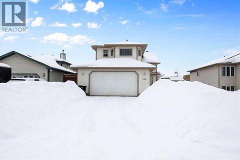 196 Waniandy Way Fort McMurray AB T9H5L8